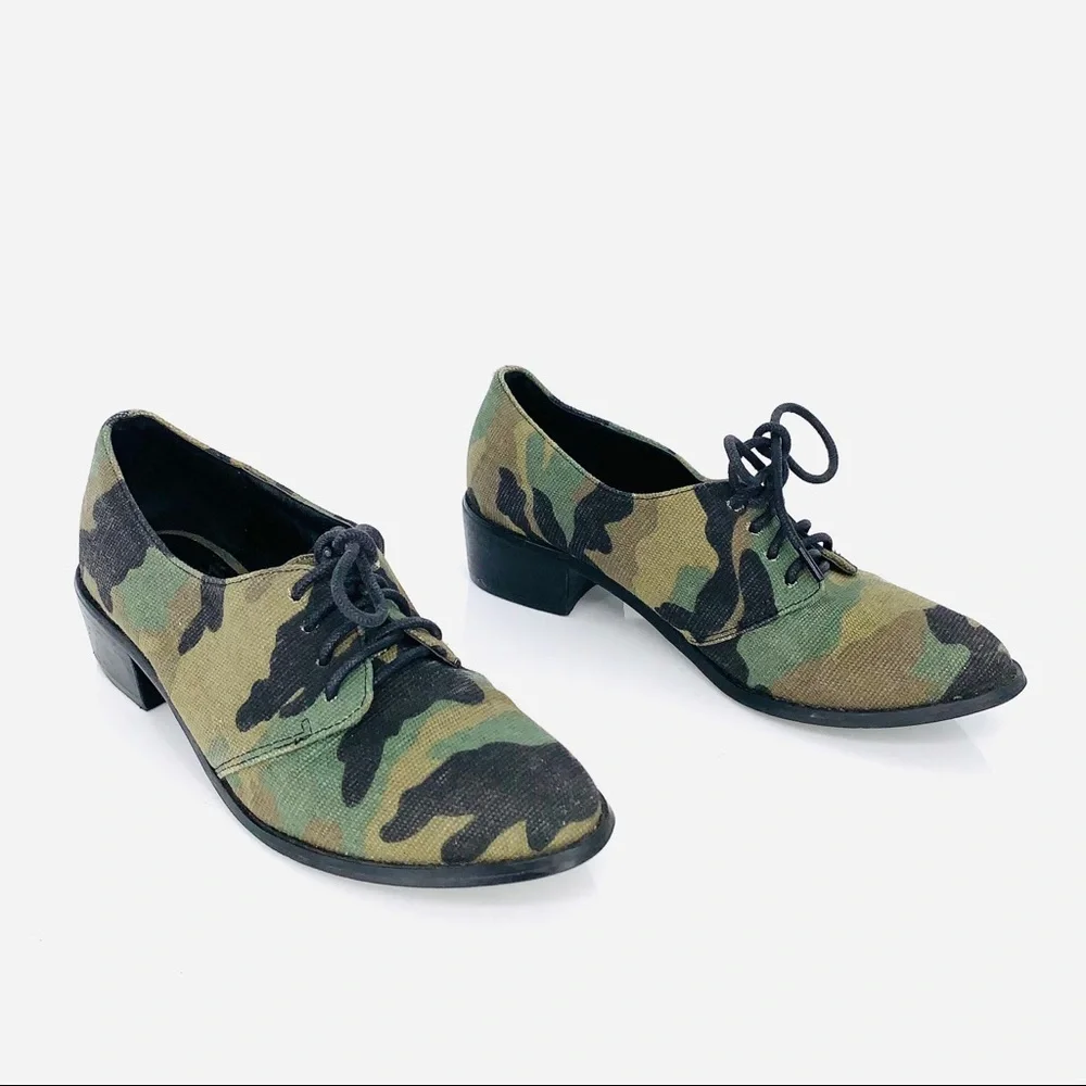 Dolls Kill x Shellys of London Camo Print Lace Up Oxfords Size 6.5